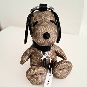 NWT✨️Coach X Peanuts 2021 ver Snoopy Collectible Keychain Signature Canvas 5401